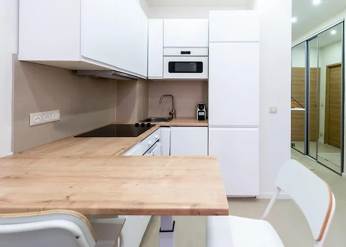 Cozy - 300m Apartman *