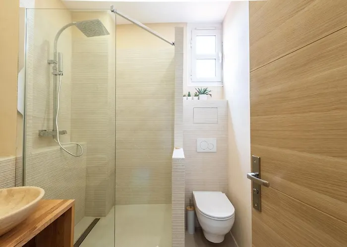 Cozy - 300m * Ζουάν λε Πιν